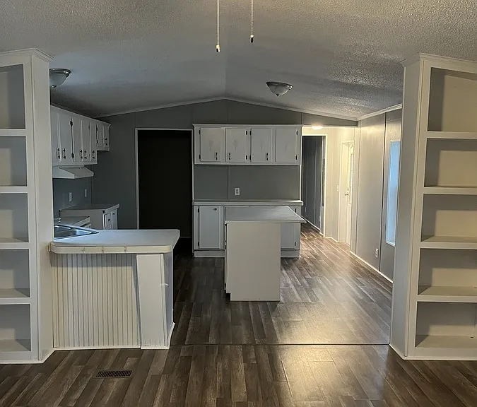 3810 S Thompson St #18 — Photo 3