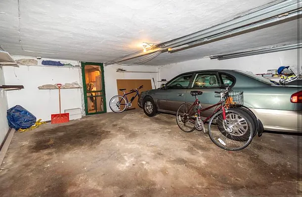 Rented by RealTegrity NY LLC | media 95