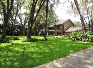 2404 Pinecrest Dr, Lutz, FL 33549