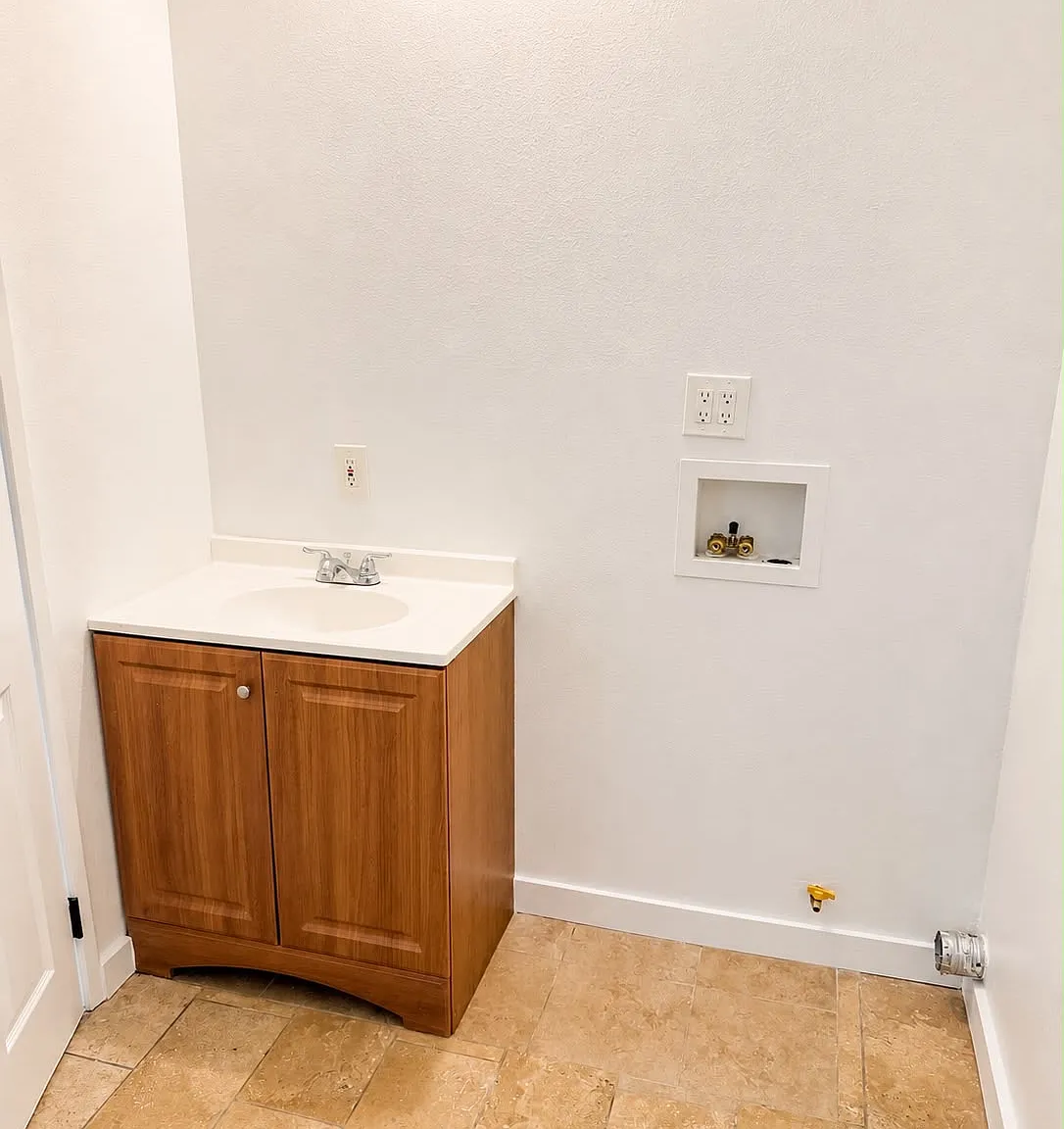 4 bed, 1829 sqft, $4,500 — Photo 2