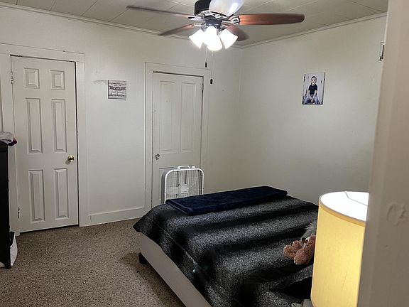 4th image of 107 W Salem Ave #2