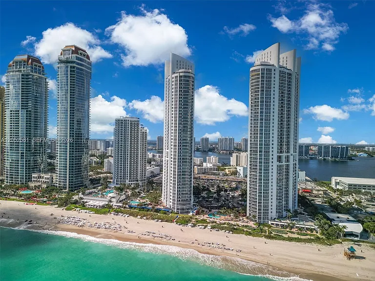 18201 Collins Ave #4606 — Photo 37