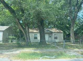 1369 E Locust St, Springfield, MO 65803