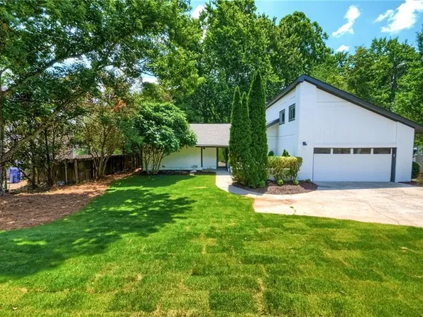 1048 Indian Hills Pkwy, Marietta, GA 30068