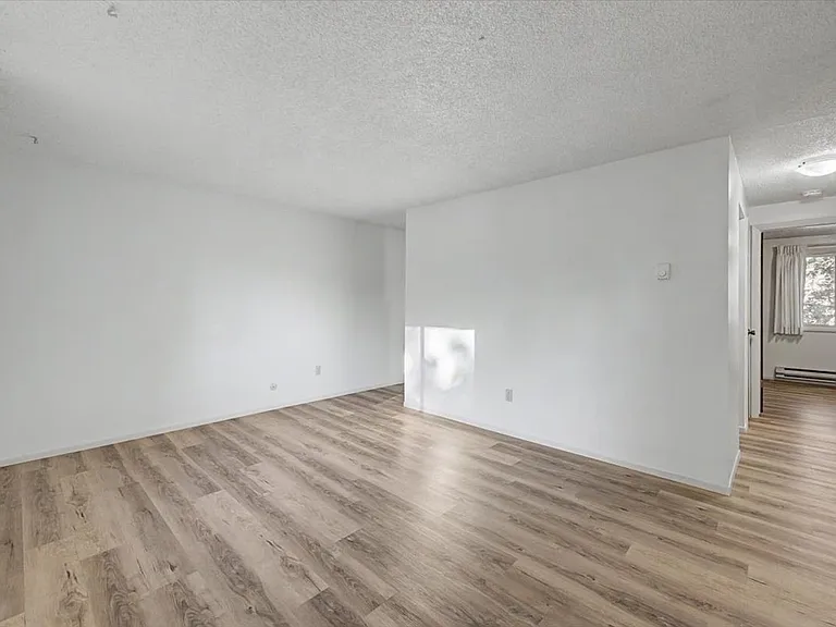 1079-1089 S Leadville Ave — Photo 3
