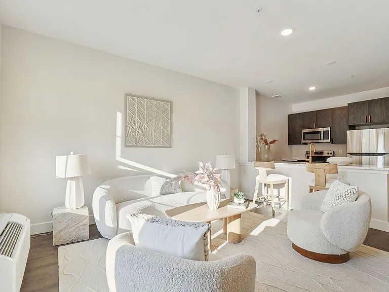 Cortlandt Terrace — Photo 40