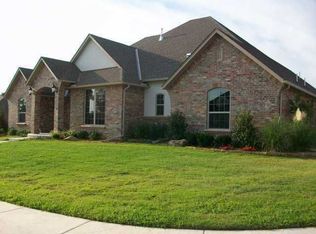 416 Stonemill Blvd, Yukon, OK 73099