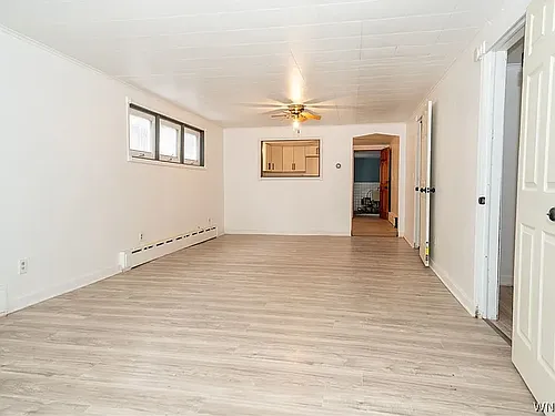 166 Barnard St Photo 1