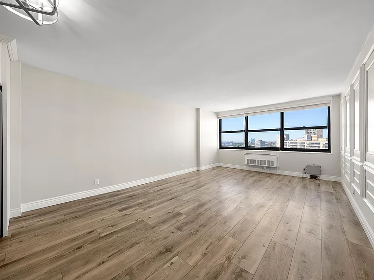 7002 Boulevard East #41-J — Photo 8