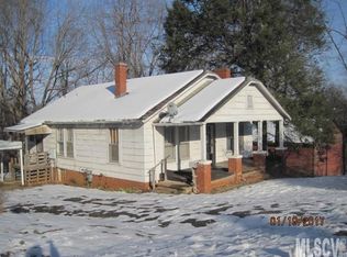 2136 Saint Pauls Church Rd, Newton, NC 28658