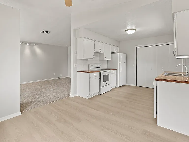 721 S 18th St — Photo 12