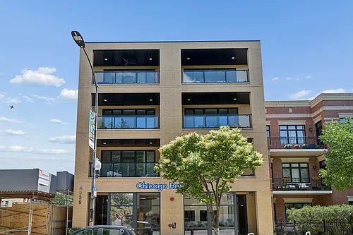 4939 N Damen Ave #201 Photo 1 4939 N Damen Ave #201 Photo 1