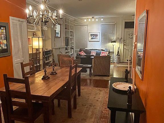 dining area view from kitchn