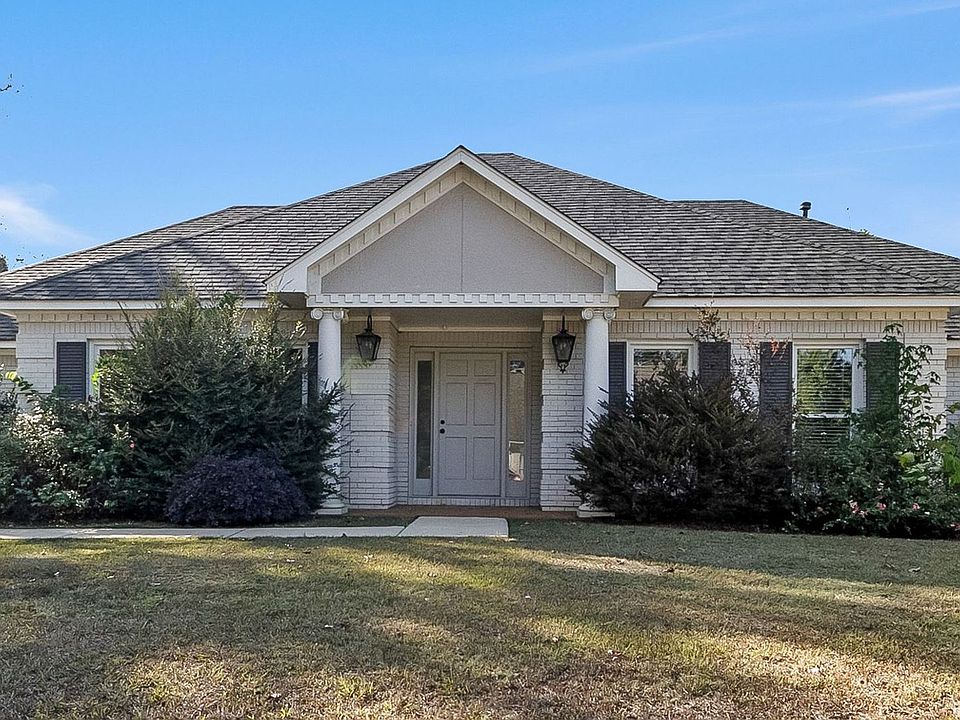 1st image of 2714 Saratoga Ln