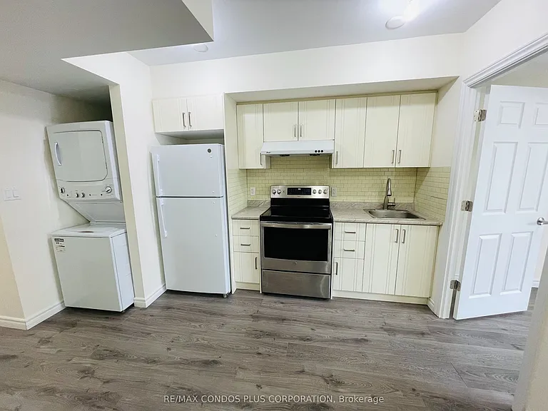 721 Danforth Ave #2A — Photo 2
