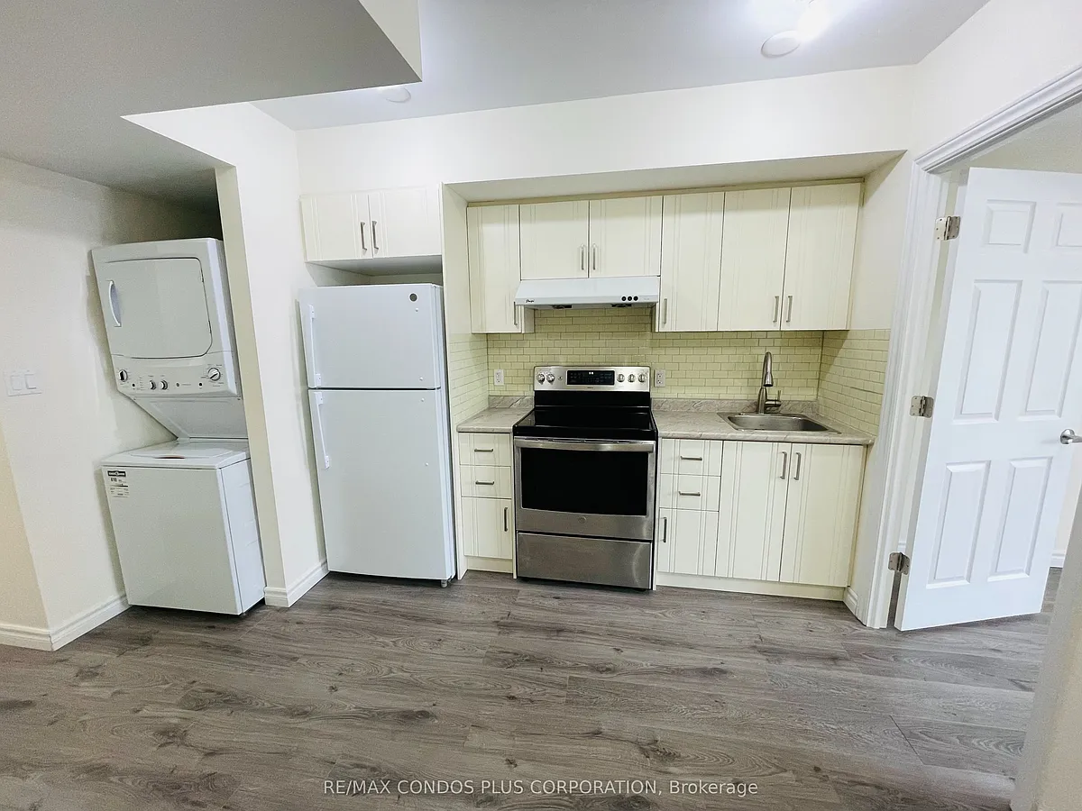 Building Photo - 721 Danforth Ave #2A