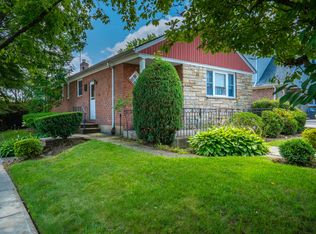 168-20 69th Ave, Fresh Meadows, NY 11365