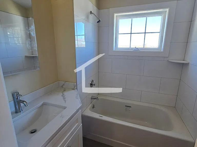 3B Glenley Ter #R — Photo 10