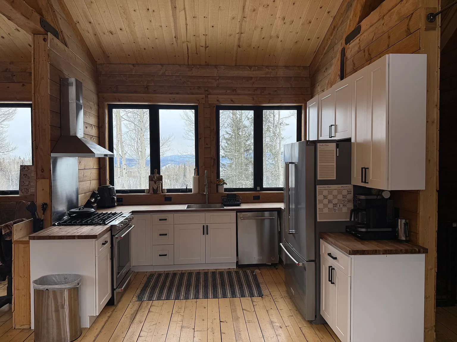 2 bed, 1100 sqft, $2,500 — Photo 1