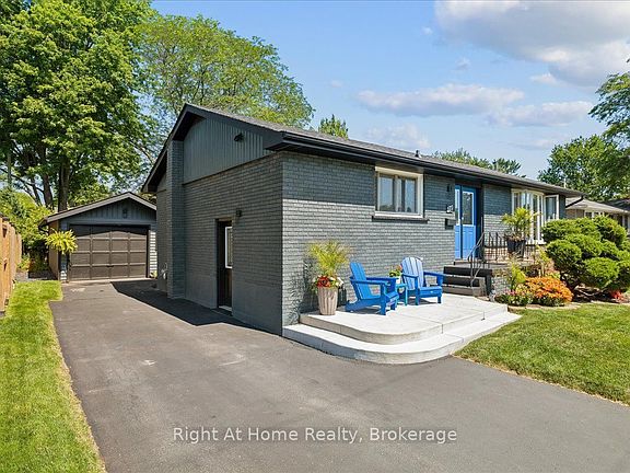 3rd image of 275 Kent Cres