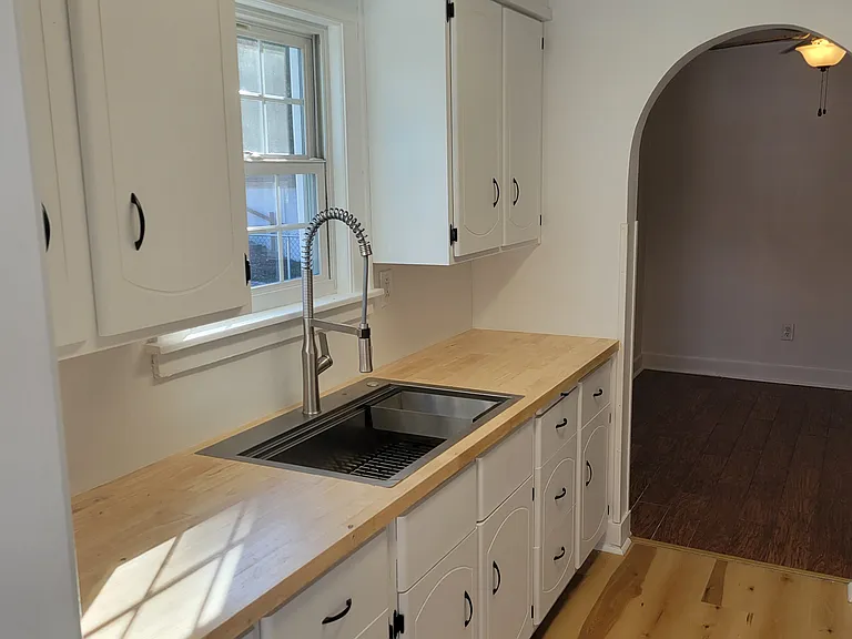 2261 Ridge Rd — Photo 2