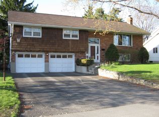1008 Serafini Dr, Schenectady, NY 12303