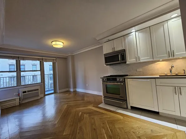 50 West 93rd Street image 1 of 7