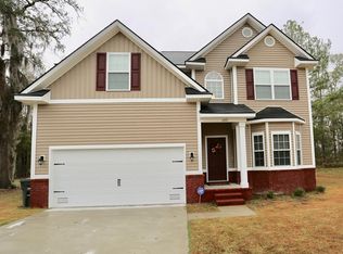 1240 Peacock Trl, Hinesville, GA 31313