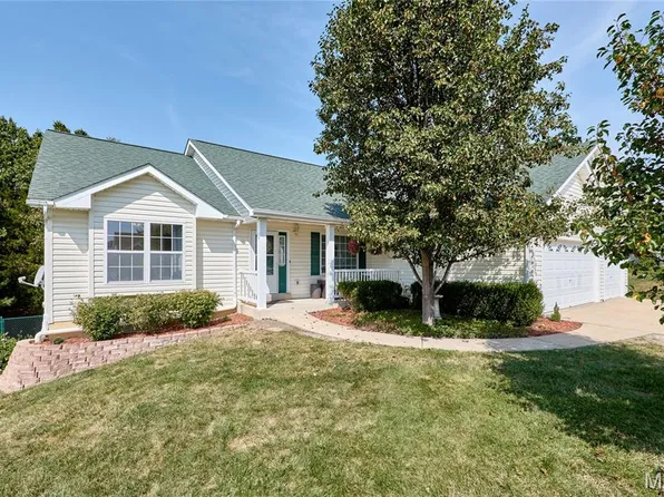 26365 Falling Leaf Dr, Warrenton, MO 63383