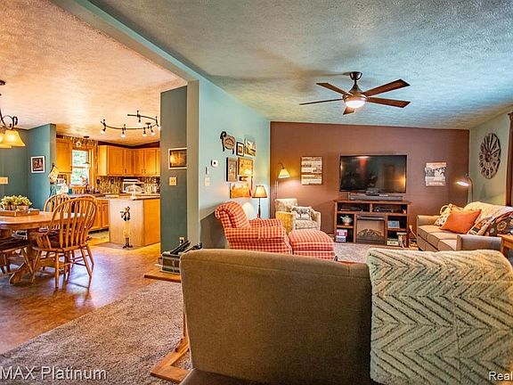 3rd image of 21720 Meri Dr