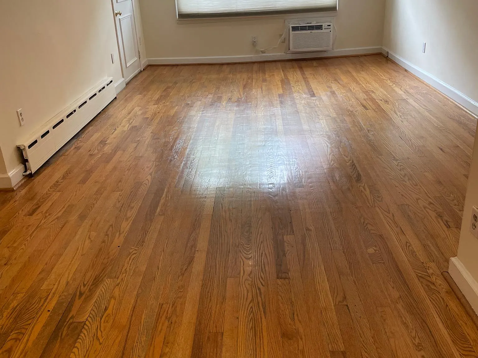 2 bed, 775 sqft, $2,075 — Photo 2