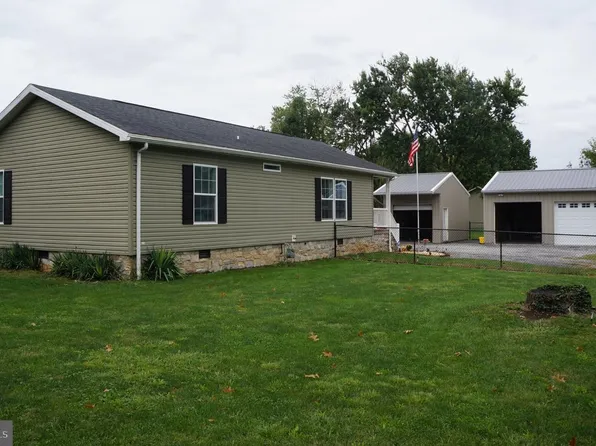201 Oliver St, Hanover, PA 17331