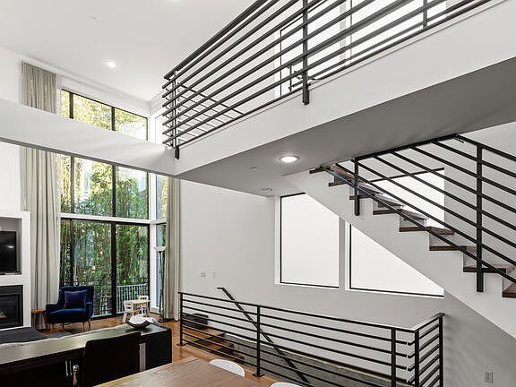 4th image of 1430 N Vista St #1