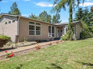 6948 Howell Ln, Sedro Woolley, WA 98284