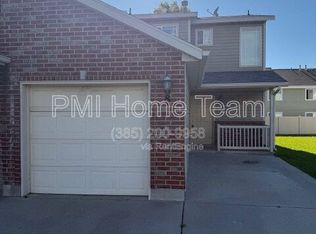 652 W 800 N APT 8, Clinton, UT 84015