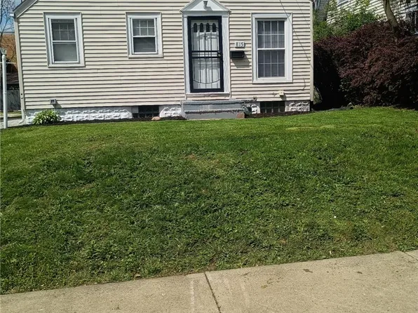 815 Russell Ave, Akron, OH 44307