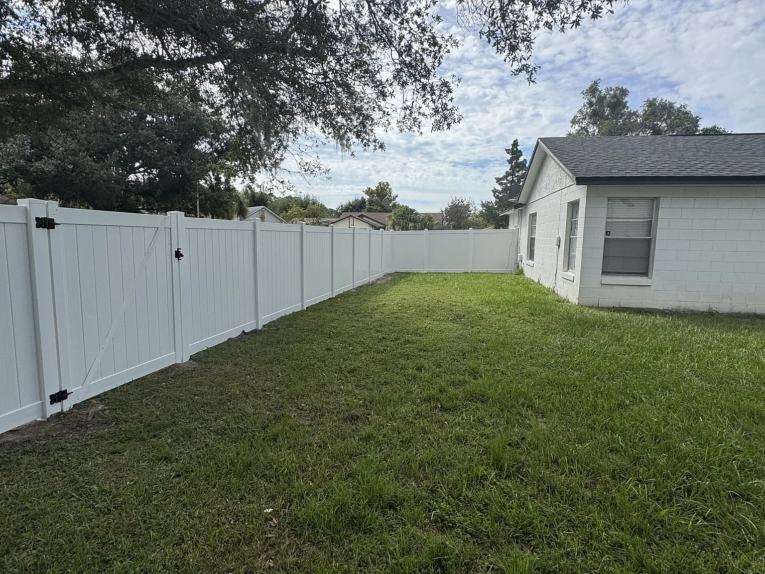 3 bed, 1464 sqft, $2,325 — Photo 3