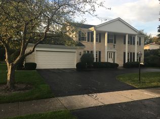 2100 White Oak Dr, Northbrook, IL