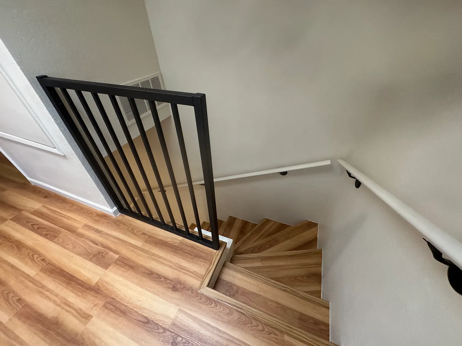 2 bed, 1.5 bath, 750 sqft, $2,100 — Photo 4