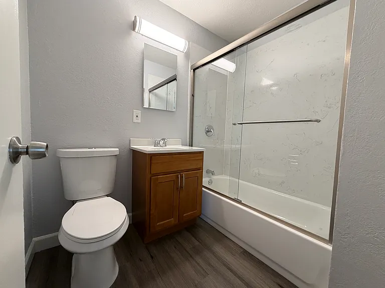 475 Alcatraz Ave — Photo 17