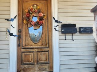 84 N Bend St APT 1, Pawtucket, RI 02860