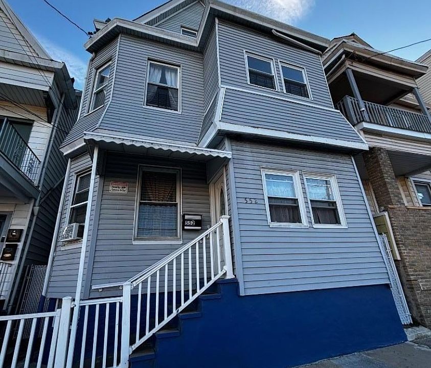 1st image of 552 Market St