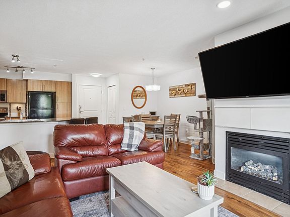 4th image of 12020 207a St #305