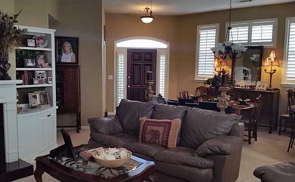 2nd image of 8967 Stoneridge Pl