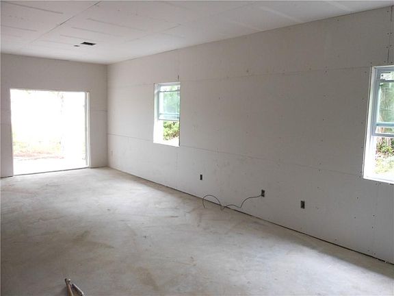 5th image of 1056 19th St