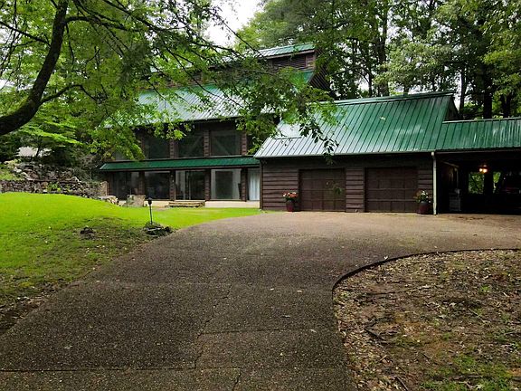 3rd image of 100 N Park Dr