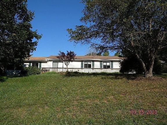 2nd image of 711 Sleepy Hollow Dr