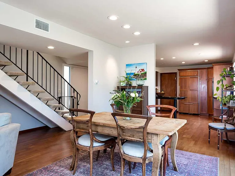 2473 Geranium St — Photo 21