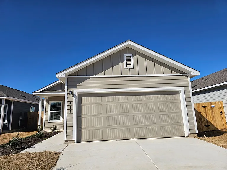 418 Paddlefish Ln — Photo 2