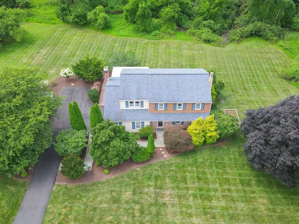 1155 Cardinal Dr, West Chester, PA 19382